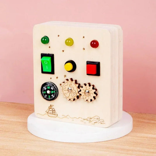 Tableau Montessori - BusyBoardCircuit™ - Boussole - Paradis Des Jeux Et Jouets