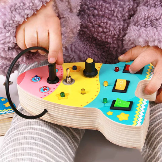 Tableau Montessori - BusyBoardCircuit™ - Fusée - Paradis Des Jeux Et Jouets